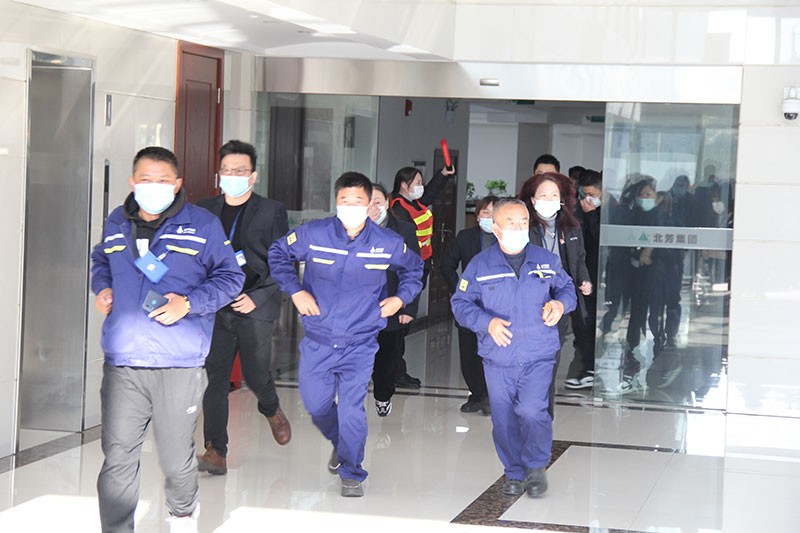 集团金迎路基地开展消防、职业危害事故综合实战演练